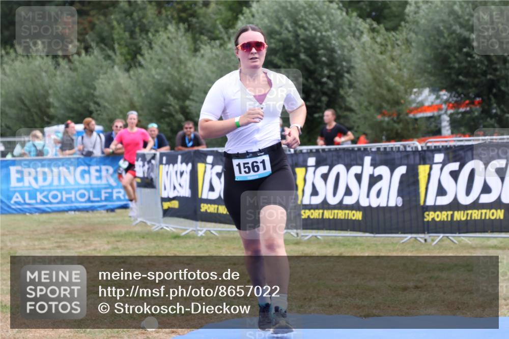 31.08.2025 - Elbe Triathlon Hamburg Strokosch-Dieckow http://msf.ph/oto/8657022 31.08.2025 12:13:38 Ziel 817, 1561 meine-sportfotos.de