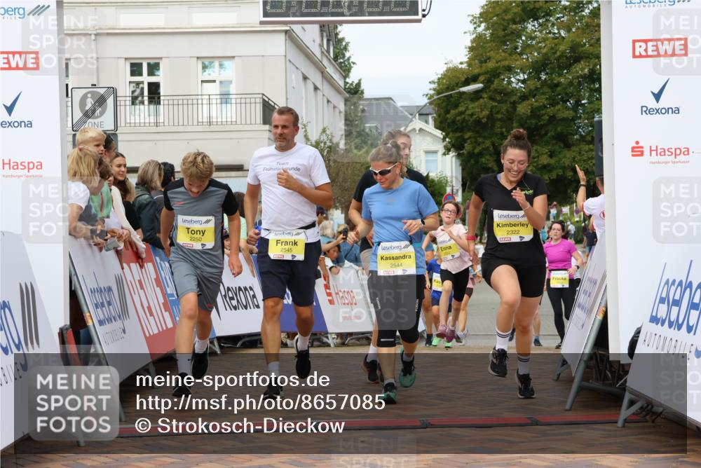 31.08.2025 - 21. Blankeneser Heldenlauf Strokosch-Dieckow http://msf.ph/oto/8657085 31.08.2025 10:29:45 Ziel 2491, 2683, 2322, 2248, 2250, 2578, 2423, 2422, 2705, 2426, 2455, 2545, 2544, 2514, 2532, 2334 meine-sportfotos.de