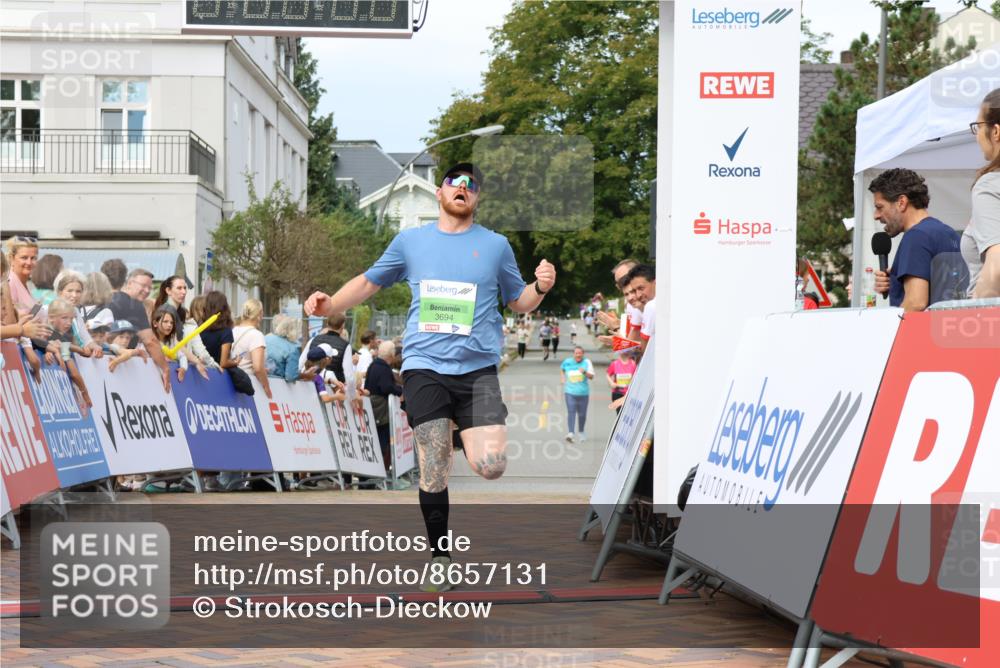 31.08.2025 - 21. Blankeneser Heldenlauf Strokosch-Dieckow http://msf.ph/oto/8657131 31.08.2025 10:55:53 Ziel 3115, 3694 meine-sportfotos.de