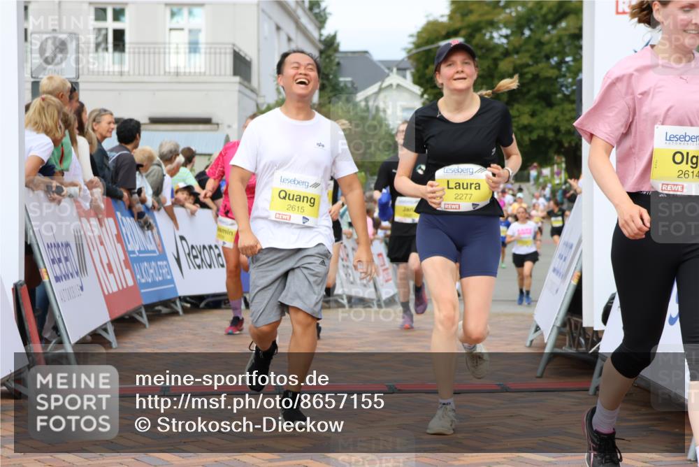 31.08.2025 - 21. Blankeneser Heldenlauf Strokosch-Dieckow http://msf.ph/oto/8657155 31.08.2025 10:29:37 Ziel 2491, 2578, 2614, 2615, 2426, 2684, 2538, 2558, 2277 meine-sportfotos.de