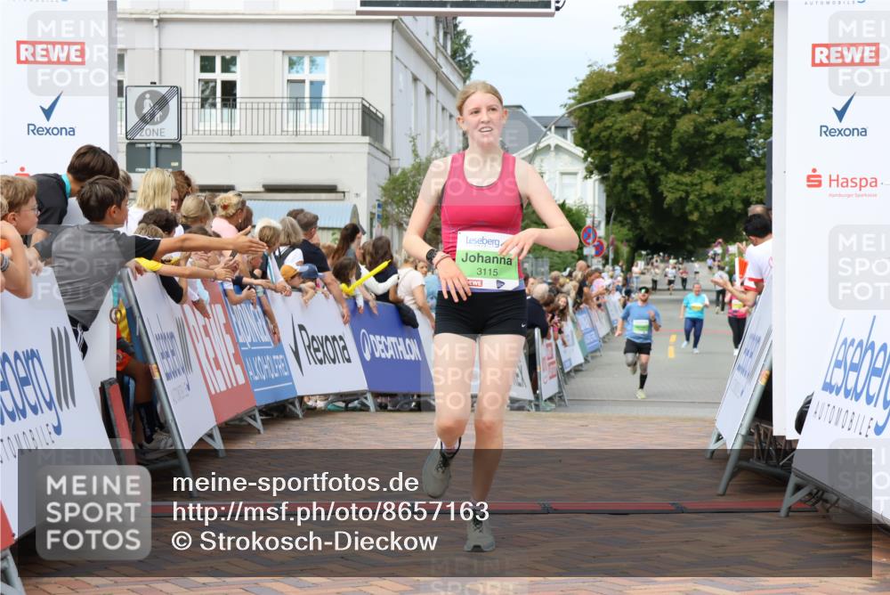 31.08.2025 - 21. Blankeneser Heldenlauf Strokosch-Dieckow http://msf.ph/oto/8657163 31.08.2025 10:55:49 Ziel 3115, 3694 meine-sportfotos.de