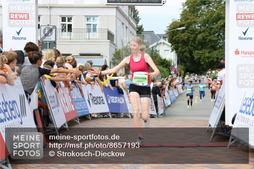 31.08.2025 - 21. Blankeneser Heldenlauf Strokosch-Dieckow http://msf.ph/oto/8657193 31.08.2025 10:55:49 Ziel 3115, 3694 meine-sportfotos.de