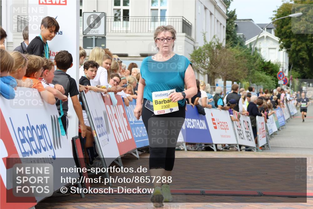 31.08.2025 - 21. Blankeneser Heldenlauf Strokosch-Dieckow http://msf.ph/oto/8657288 31.08.2025 10:55:16 Ziel 2302 meine-sportfotos.de