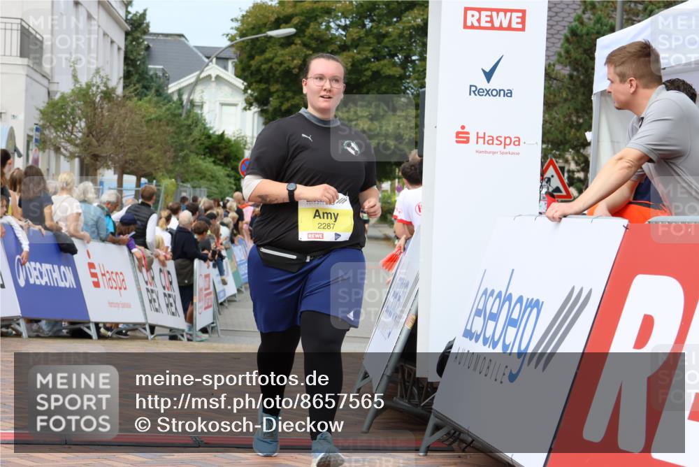 31.08.2025 - 21. Blankeneser Heldenlauf Strokosch-Dieckow http://msf.ph/oto/8657565 31.08.2025 10:54:34 Ziel 2287, 3332 meine-sportfotos.de