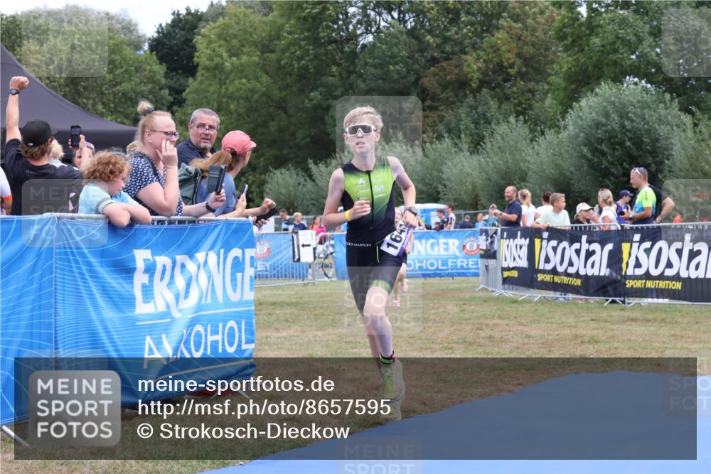 31.08.2025 - Elbe Triathlon Hamburg Strokosch-Dieckow http://msf.ph/oto/8657595 31.08.2025 12:56:56 Ziel 1649, 1688 meine-sportfotos.de