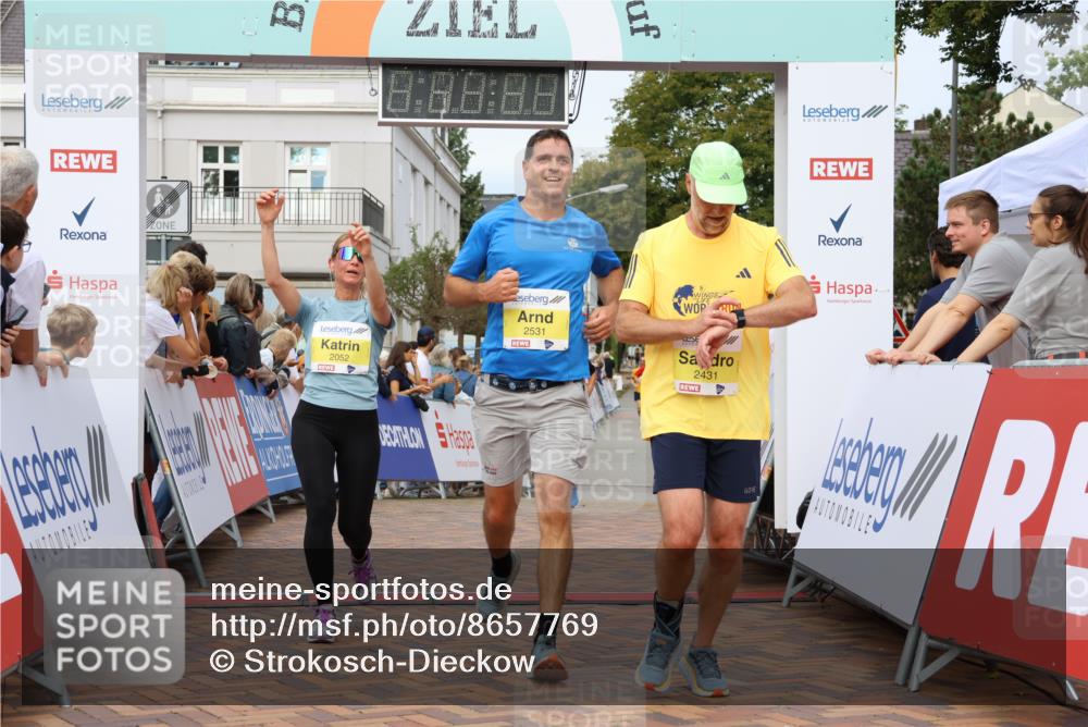 31.08.2025 - 21. Blankeneser Heldenlauf Strokosch-Dieckow http://msf.ph/oto/8657769 31.08.2025 10:28:23 Ziel 2249, 2140, 2133, 2625, 2431, 2088, 2052, 2531 meine-sportfotos.de