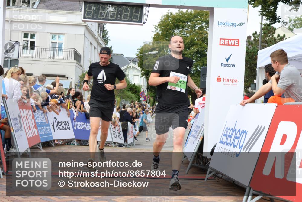 31.08.2025 - 21. Blankeneser Heldenlauf Strokosch-Dieckow http://msf.ph/oto/8657804 31.08.2025 10:53:38 Ziel 3501, 3234 meine-sportfotos.de