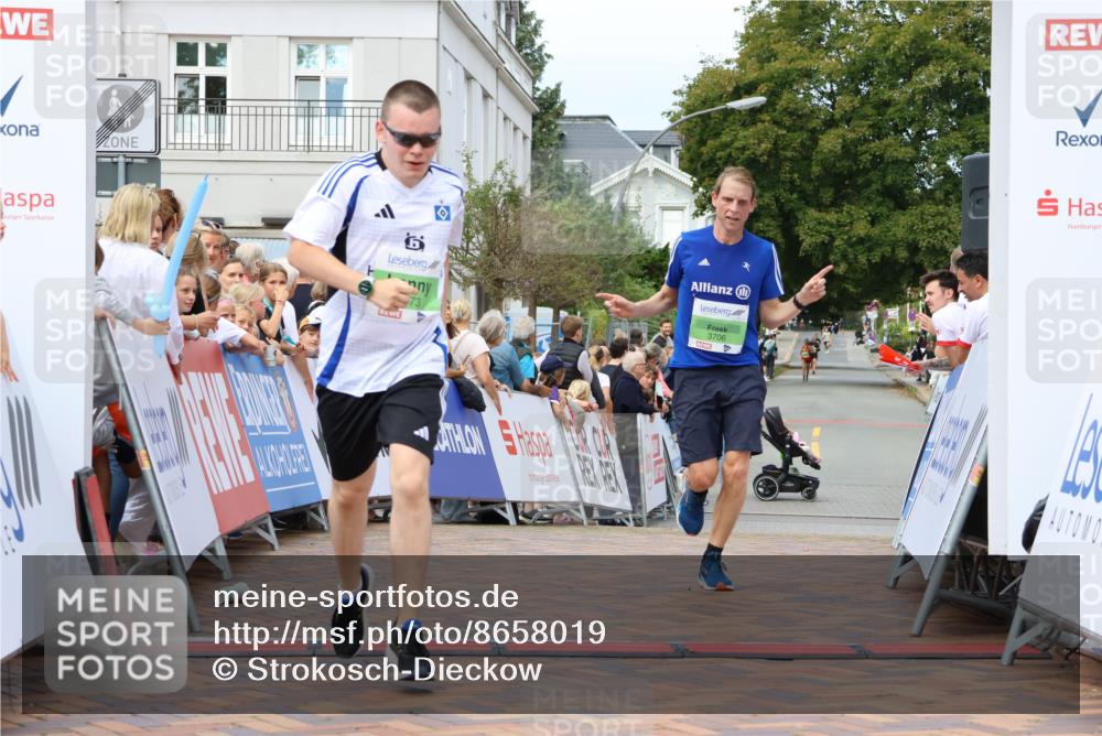 31.08.2025 - 21. Blankeneser Heldenlauf Strokosch-Dieckow http://msf.ph/oto/8658019 31.08.2025 10:52:48 Ziel 3706, 3473 meine-sportfotos.de