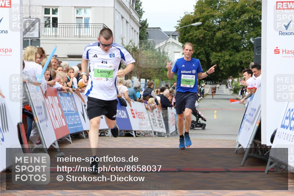 31.08.2025 - 21. Blankeneser Heldenlauf Strokosch-Dieckow http://msf.ph/oto/8658037 31.08.2025 10:52:48 Ziel 3706, 3473 meine-sportfotos.de