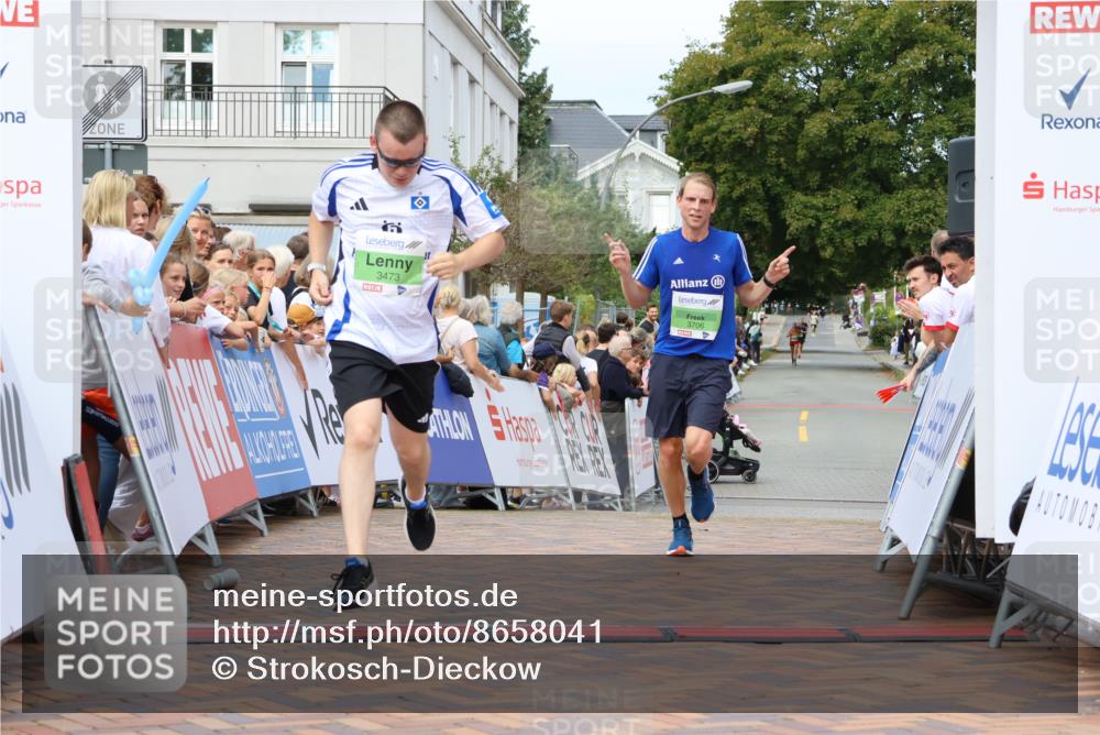 31.08.2025 - 21. Blankeneser Heldenlauf Strokosch-Dieckow http://msf.ph/oto/8658041 31.08.2025 10:52:48 Ziel 3706, 3473 meine-sportfotos.de