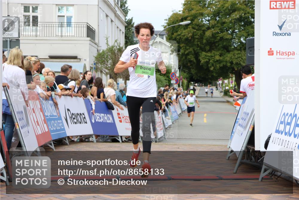 31.08.2025 - 21. Blankeneser Heldenlauf Strokosch-Dieckow http://msf.ph/oto/8658133 31.08.2025 10:52:21 Ziel 3400 meine-sportfotos.de