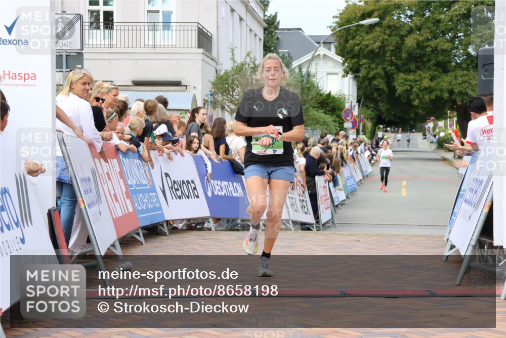 31.08.2025 - 21. Blankeneser Heldenlauf Strokosch-Dieckow http://msf.ph/oto/8658198 31.08.2025 10:52:11 Ziel 3236 meine-sportfotos.de