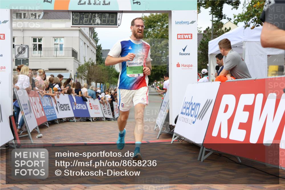 31.08.2025 - 21. Blankeneser Heldenlauf Strokosch-Dieckow http://msf.ph/oto/8658236 31.08.2025 10:51:45 Ziel 3627, 3021 meine-sportfotos.de