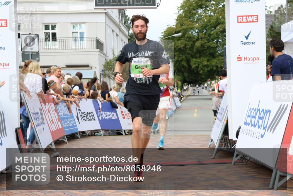 31.08.2025 - 21. Blankeneser Heldenlauf Strokosch-Dieckow http://msf.ph/oto/8658248 31.08.2025 10:51:43 Ziel 3627, 3021 meine-sportfotos.de