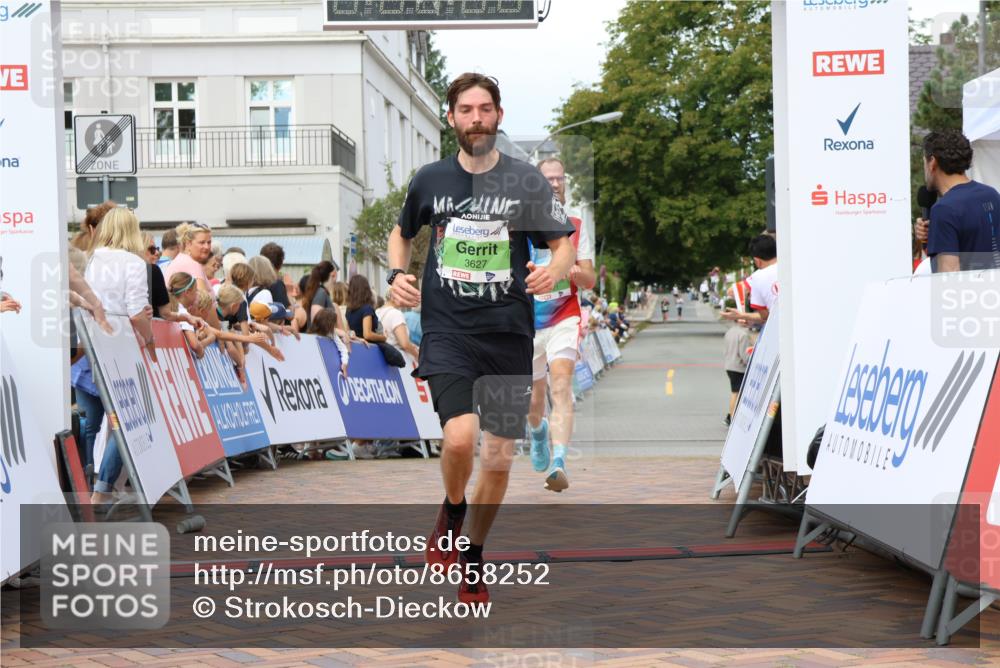 31.08.2025 - 21. Blankeneser Heldenlauf Strokosch-Dieckow http://msf.ph/oto/8658252 31.08.2025 10:51:43 Ziel 3627, 3021 meine-sportfotos.de
