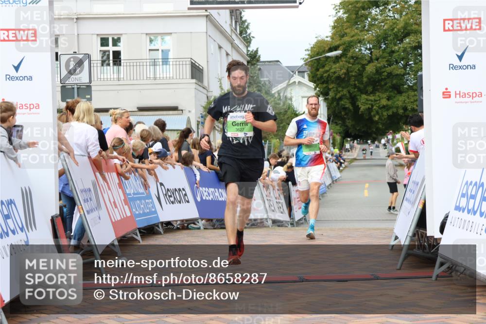 31.08.2025 - 21. Blankeneser Heldenlauf Strokosch-Dieckow http://msf.ph/oto/8658287 31.08.2025 10:51:43 Ziel 3627, 3021 meine-sportfotos.de