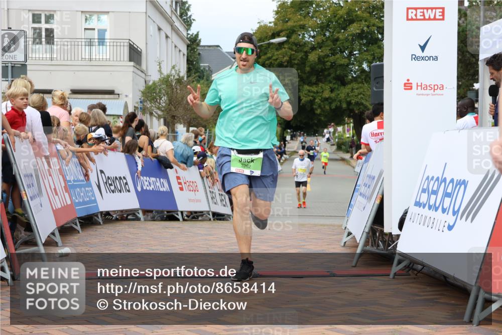 31.08.2025 - 21. Blankeneser Heldenlauf Strokosch-Dieckow http://msf.ph/oto/8658414 31.08.2025 10:51:20 Ziel 3388, 3292 meine-sportfotos.de