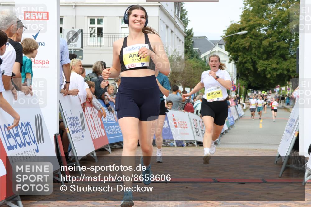 31.08.2025 - 21. Blankeneser Heldenlauf Strokosch-Dieckow http://msf.ph/oto/8658606 31.08.2025 10:26:19 Ziel 2162, 2046, 2252, 2564, 2467 meine-sportfotos.de
