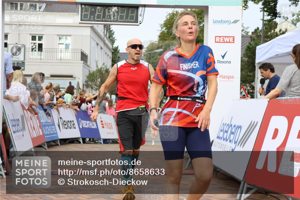31.08.2025 - 21. Blankeneser Heldenlauf Strokosch-Dieckow http://msf.ph/oto/8658633 31.08.2025 10:26:15 Ziel 2162, 2046, 2252, 2671, 2564, 2447, 2467 meine-sportfotos.de