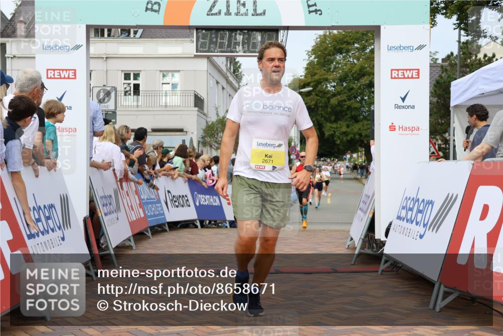 31.08.2025 - 21. Blankeneser Heldenlauf Strokosch-Dieckow http://msf.ph/oto/8658671 31.08.2025 10:26:10 Ziel 2736, 2777, 2046, 2671, 2564, 2447, 2119, 2118 meine-sportfotos.de