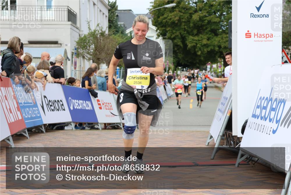 31.08.2025 - 21. Blankeneser Heldenlauf Strokosch-Dieckow http://msf.ph/oto/8658832 31.08.2025 10:33:50 Ziel 2635, 2634, 2530, 2534 meine-sportfotos.de