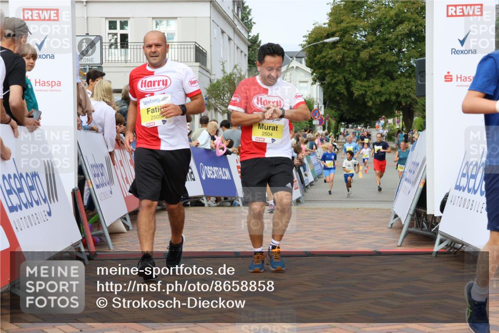 31.08.2025 - 21. Blankeneser Heldenlauf Strokosch-Dieckow http://msf.ph/oto/8658858 31.08.2025 10:25:27 Ziel 2541, 2636, 2363, 2367, 2505, 2504 meine-sportfotos.de