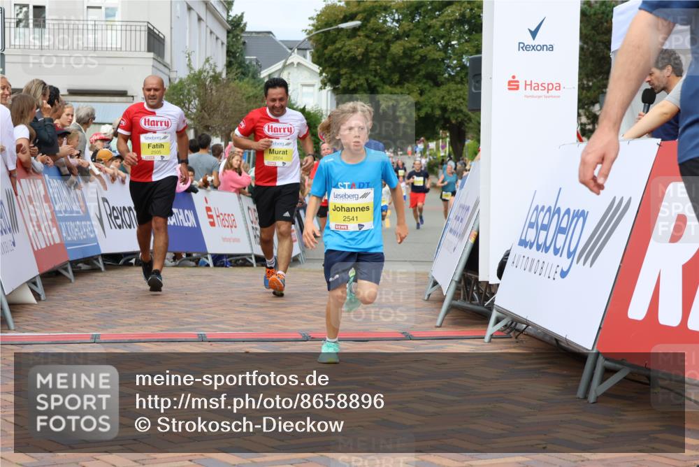 31.08.2025 - 21. Blankeneser Heldenlauf Strokosch-Dieckow http://msf.ph/oto/8658896 31.08.2025 10:25:25 Ziel 2541, 2636, 2367, 2505, 2504 meine-sportfotos.de