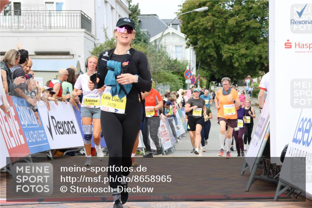31.08.2025 - 21. Blankeneser Heldenlauf Strokosch-Dieckow http://msf.ph/oto/8658965 31.08.2025 10:32:48 Ziel 2681, 2680, 2404, 2405, 2323, 2065, 2621, 2628, 2479, 2234 meine-sportfotos.de