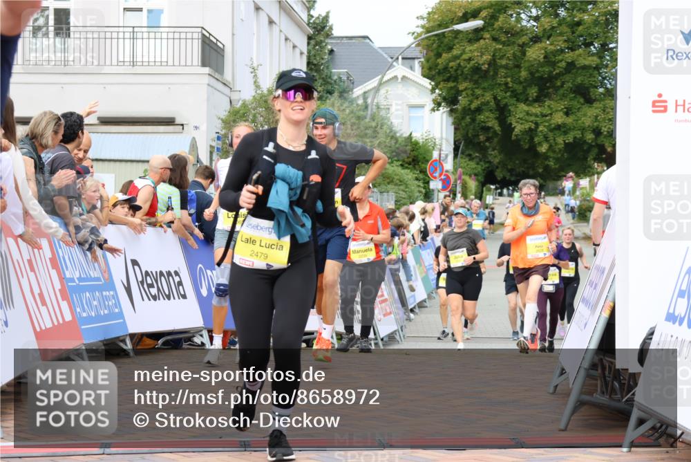 31.08.2025 - 21. Blankeneser Heldenlauf Strokosch-Dieckow http://msf.ph/oto/8658972 31.08.2025 10:32:48 Ziel 2681, 2680, 2404, 2405, 2323, 2065, 2621, 2628, 2479, 2234 meine-sportfotos.de