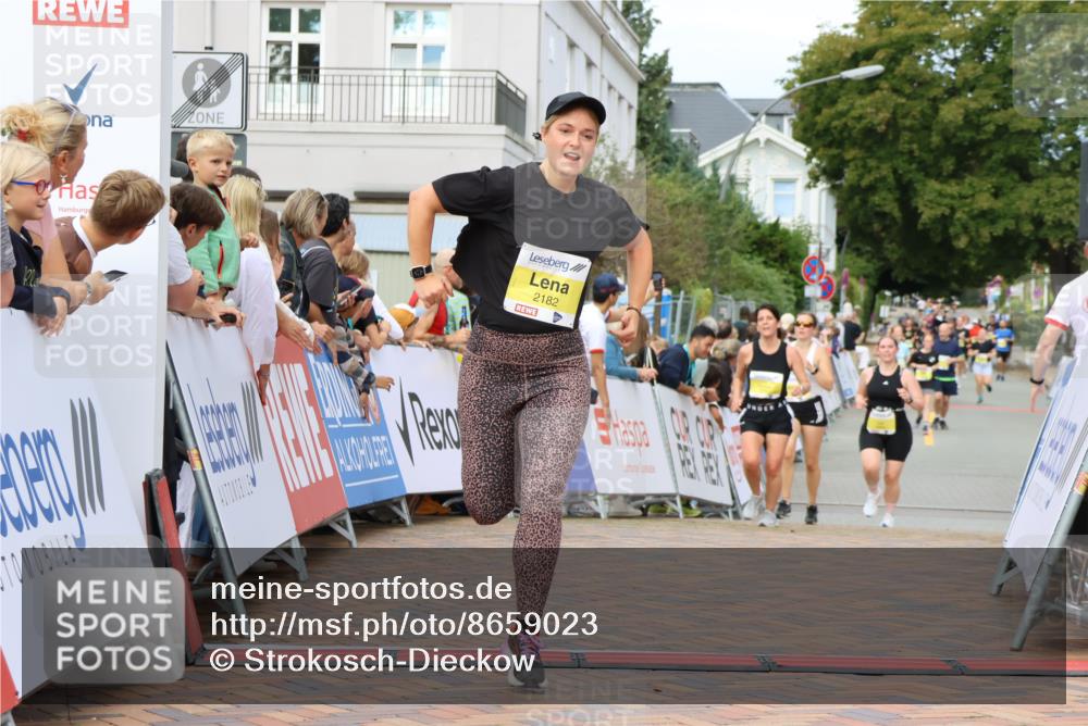 31.08.2025 - 21. Blankeneser Heldenlauf Strokosch-Dieckow http://msf.ph/oto/8659023 31.08.2025 10:32:22 Ziel 2131, 2182, 2627, 2721 meine-sportfotos.de