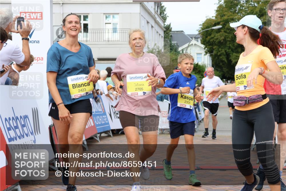 31.08.2025 - 21. Blankeneser Heldenlauf Strokosch-Dieckow http://msf.ph/oto/8659451 31.08.2025 10:29:51 Ziel 2322, 2248, 2250, 2423, 2422, 2705, 2455, 2545, 2544, 2514, 2603, 2602, 2532, 2334 meine-sportfotos.de