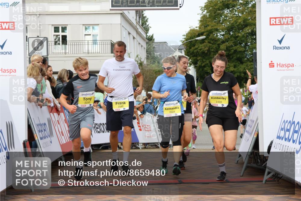 31.08.2025 - 21. Blankeneser Heldenlauf Strokosch-Dieckow http://msf.ph/oto/8659480 31.08.2025 10:29:45 Ziel 2491, 2683, 2322, 2248, 2250, 2578, 2423, 2422, 2705, 2426, 2455, 2545, 2544, 2514, 2532, 2334 meine-sportfotos.de