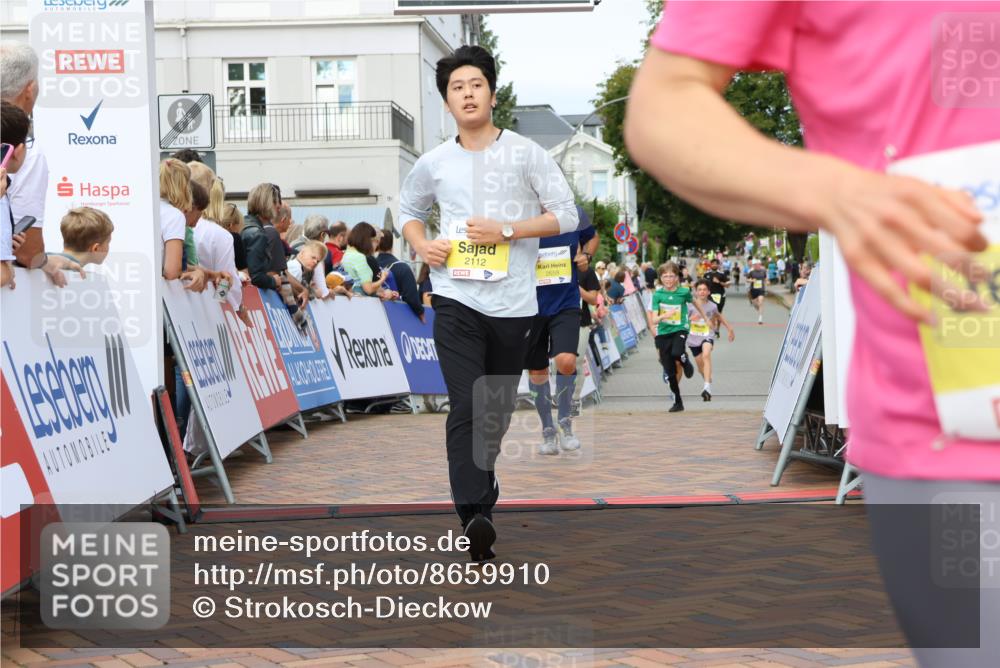 31.08.2025 - 21. Blankeneser Heldenlauf Strokosch-Dieckow http://msf.ph/oto/8659910 31.08.2025 10:28:00 Ziel 2775, 2112, 2068, 2067, 2741, 2345, 2344, 2343, 2659, 2197 meine-sportfotos.de
