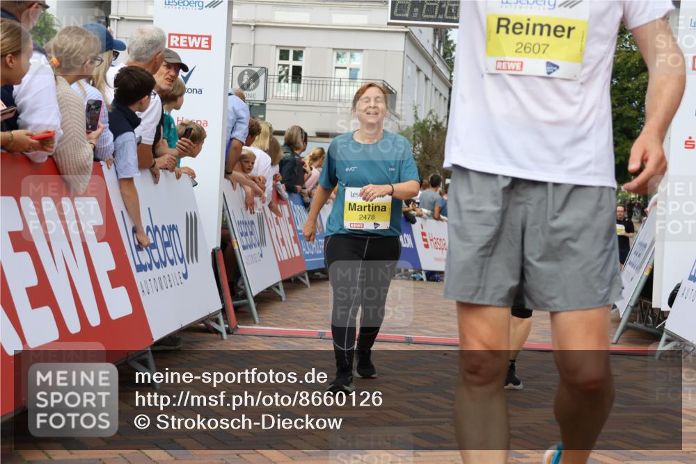 31.08.2025 - 21. Blankeneser Heldenlauf Strokosch-Dieckow http://msf.ph/oto/8660126 31.08.2025 10:26:51 Ziel 2057, 2364, 2013, 2749, 2607, 2646, 2478, 2380 meine-sportfotos.de