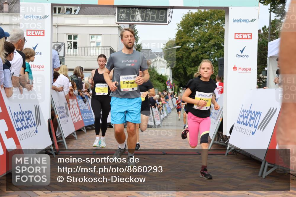 31.08.2025 - 21. Blankeneser Heldenlauf Strokosch-Dieckow http://msf.ph/oto/8660293 31.08.2025 10:26:05 Ziel 2736, 2777, 2342, 2671, 2193, 2447, 2119, 2118 meine-sportfotos.de