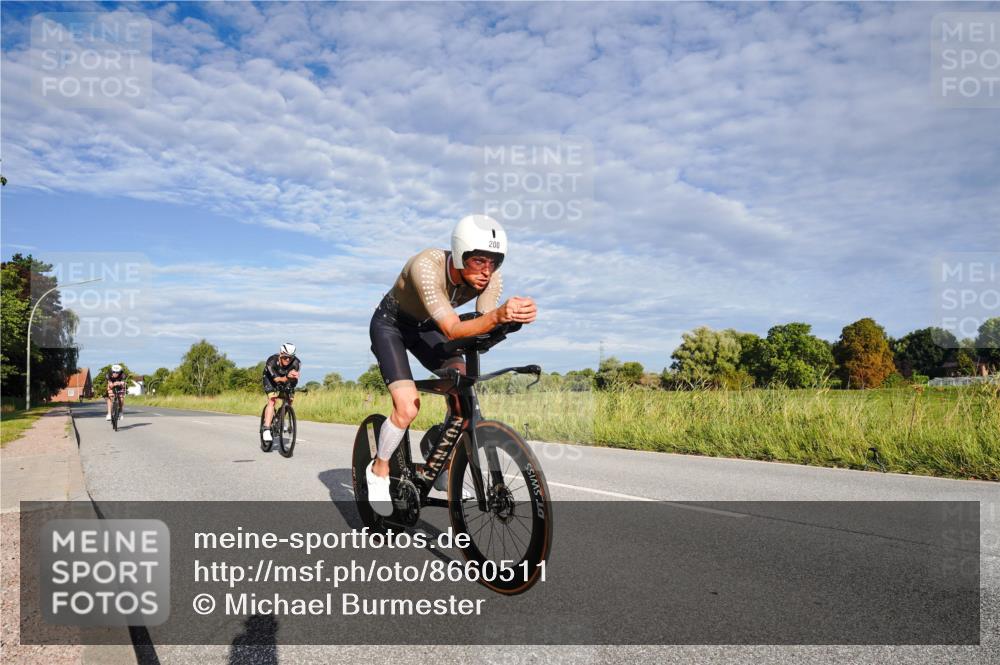 31.08.2025 - Elbe Triathlon Hamburg Michael Burmester http://msf.ph/oto/8660511 31.08.2025 08:39:24 Radfahren 200, 209, 232, 238 meine-sportfotos.de