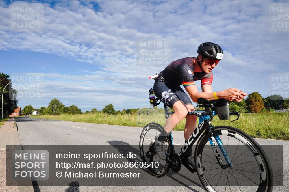 31.08.2025 - Elbe Triathlon Hamburg Michael Burmester http://msf.ph/oto/8660540 31.08.2025 08:41:23 Radfahren 171 meine-sportfotos.de