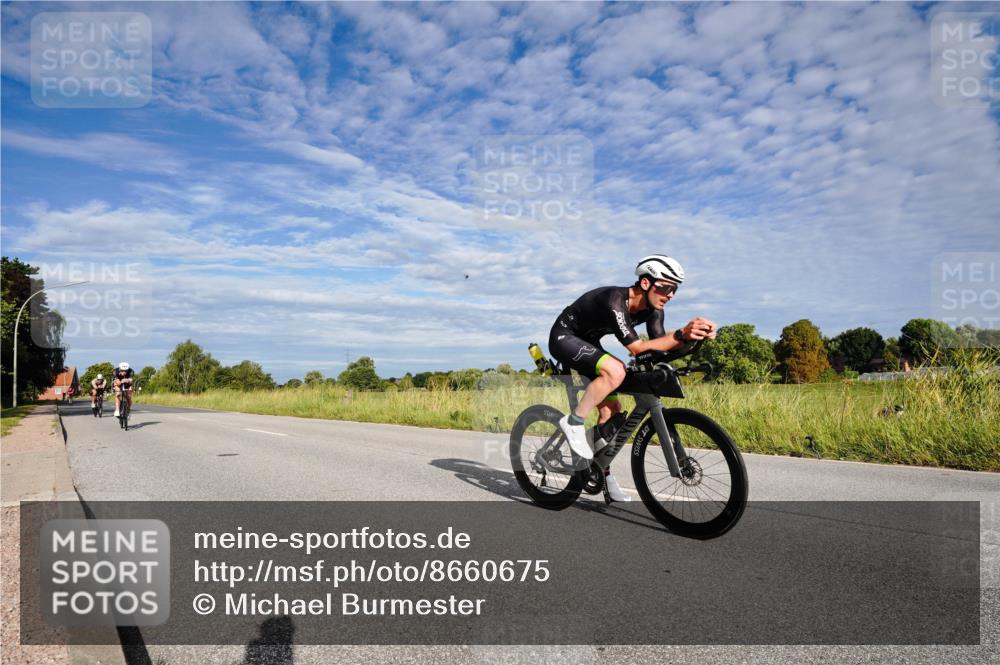 31.08.2025 - Elbe Triathlon Hamburg Michael Burmester http://msf.ph/oto/8660675 31.08.2025 08:51:45 Radfahren 200, 209, 232, 238, 332 meine-sportfotos.de