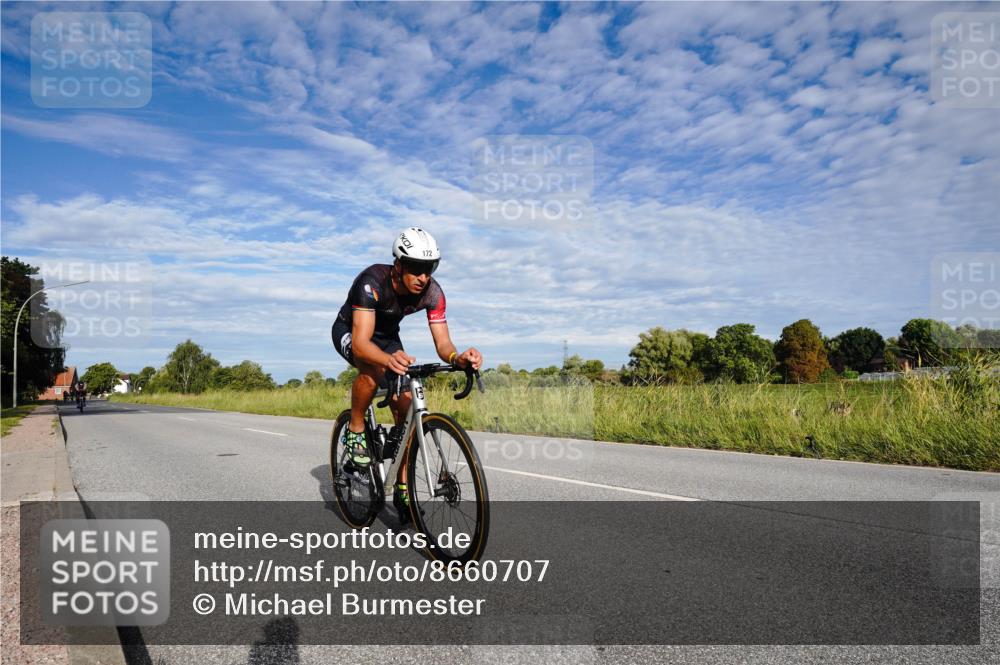 31.08.2025 - Elbe Triathlon Hamburg Michael Burmester http://msf.ph/oto/8660707 31.08.2025 08:53:19 Radfahren 172, 343 meine-sportfotos.de