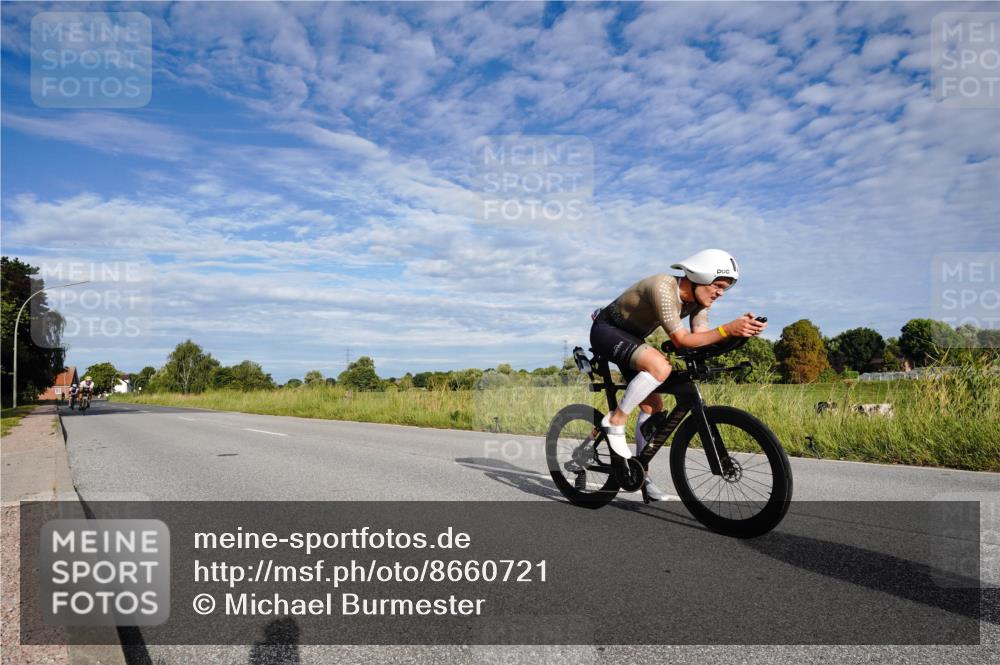 31.08.2025 - Elbe Triathlon Hamburg Michael Burmester http://msf.ph/oto/8660721 31.08.2025 08:53:30 Radfahren 189, 196, 219, 225, 272, 314, 340, 344, 381 meine-sportfotos.de