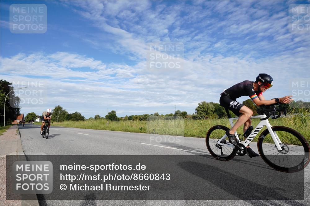 31.08.2025 - Elbe Triathlon Hamburg Michael Burmester http://msf.ph/oto/8660843 31.08.2025 08:57:08 Radfahren 177, 198, 246, 298, 311 meine-sportfotos.de