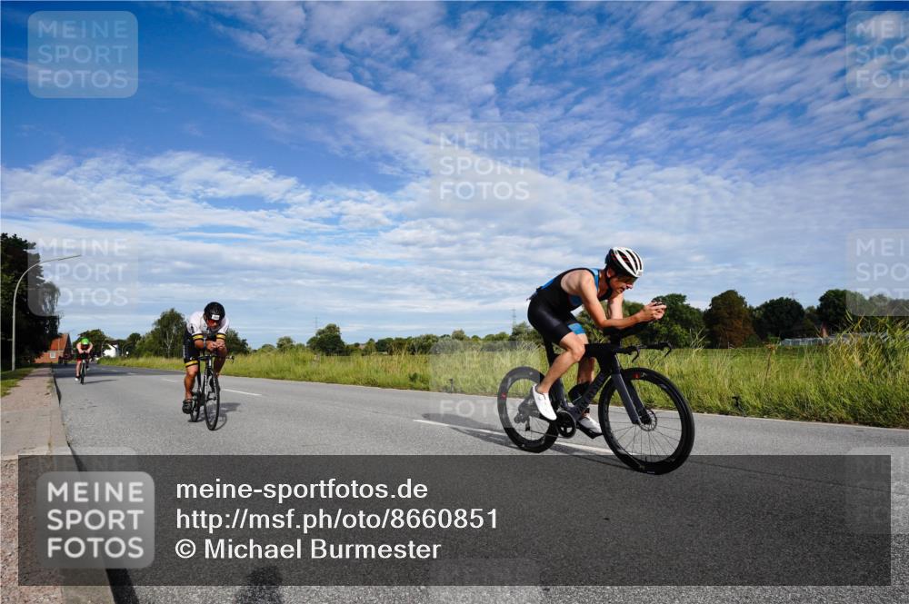 31.08.2025 - Elbe Triathlon Hamburg Michael Burmester http://msf.ph/oto/8660851 31.08.2025 08:57:16 Radfahren 185, 193, 246, 309, 348 meine-sportfotos.de