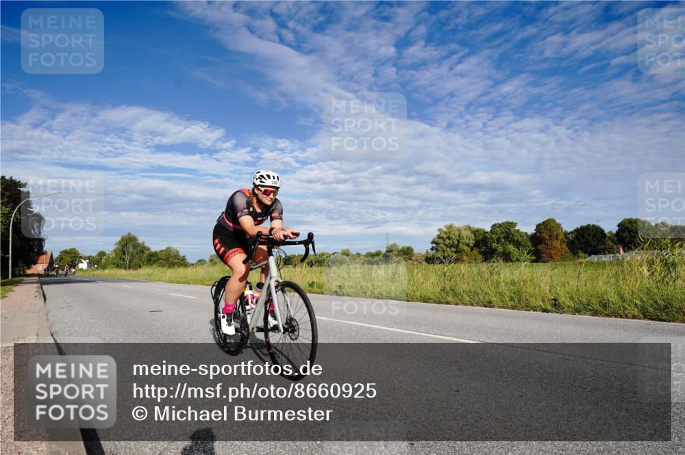 31.08.2025 - Elbe Triathlon Hamburg Michael Burmester http://msf.ph/oto/8660925 31.08.2025 08:58:58 Radfahren 179, 280, 299, 308, 353 meine-sportfotos.de