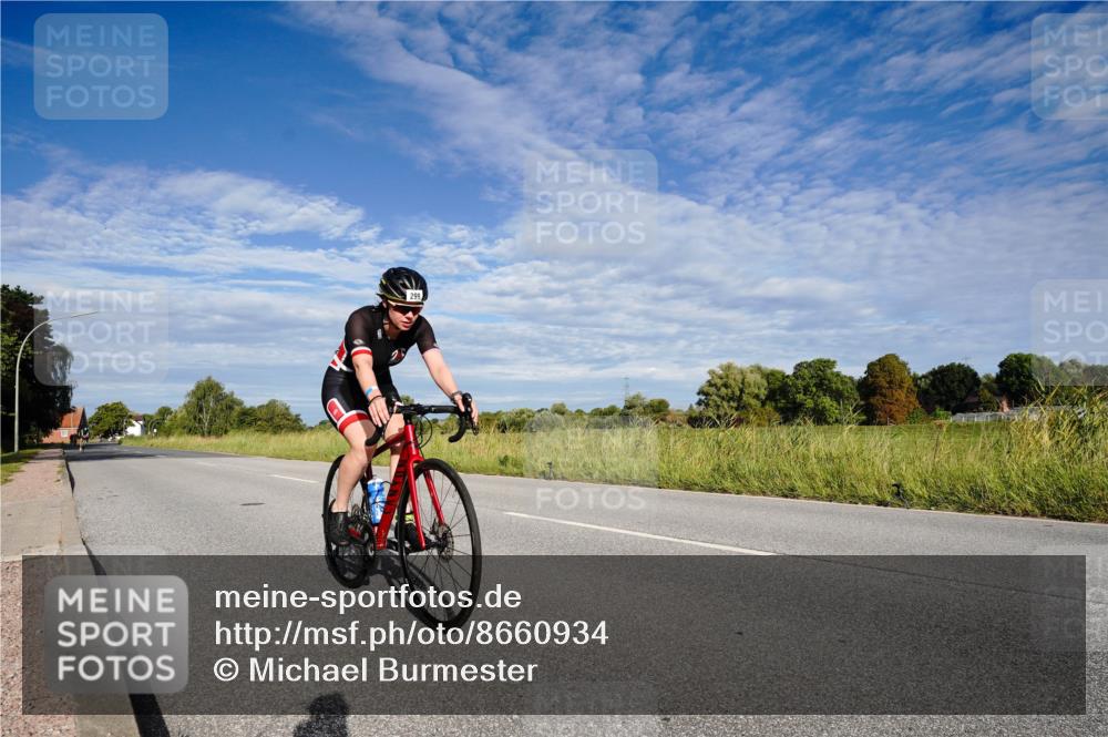 31.08.2025 - Elbe Triathlon Hamburg Michael Burmester http://msf.ph/oto/8660934 31.08.2025 08:59:05 Radfahren 258, 282, 299, 308, 353 meine-sportfotos.de