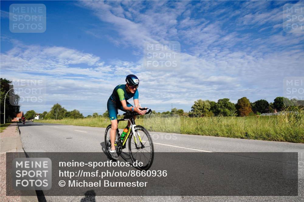 31.08.2025 - Elbe Triathlon Hamburg Michael Burmester http://msf.ph/oto/8660936 31.08.2025 08:59:09 Radfahren 258, 282, 357 meine-sportfotos.de