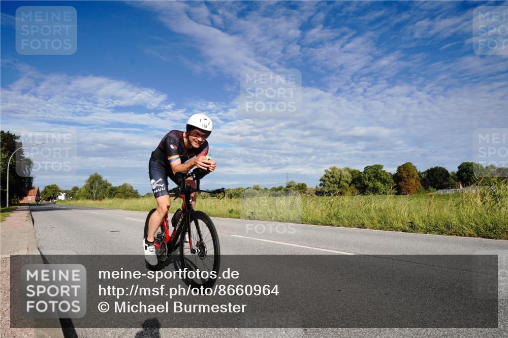 31.08.2025 - Elbe Triathlon Hamburg Michael Burmester http://msf.ph/oto/8660964 31.08.2025 08:59:36 Radfahren 168, 310 meine-sportfotos.de