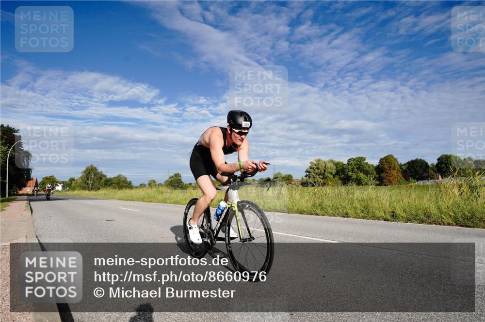 31.08.2025 - Elbe Triathlon Hamburg Michael Burmester http://msf.ph/oto/8660976 31.08.2025 08:59:50 Radfahren 192, 197, 243, 389, 443 meine-sportfotos.de