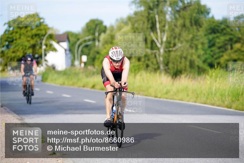 31.08.2025 - Elbe Triathlon Hamburg Michael Burmester http://msf.ph/oto/8660986 31.08.2025 08:56:47 Radfahren 286, 318, 321, 334 meine-sportfotos.de