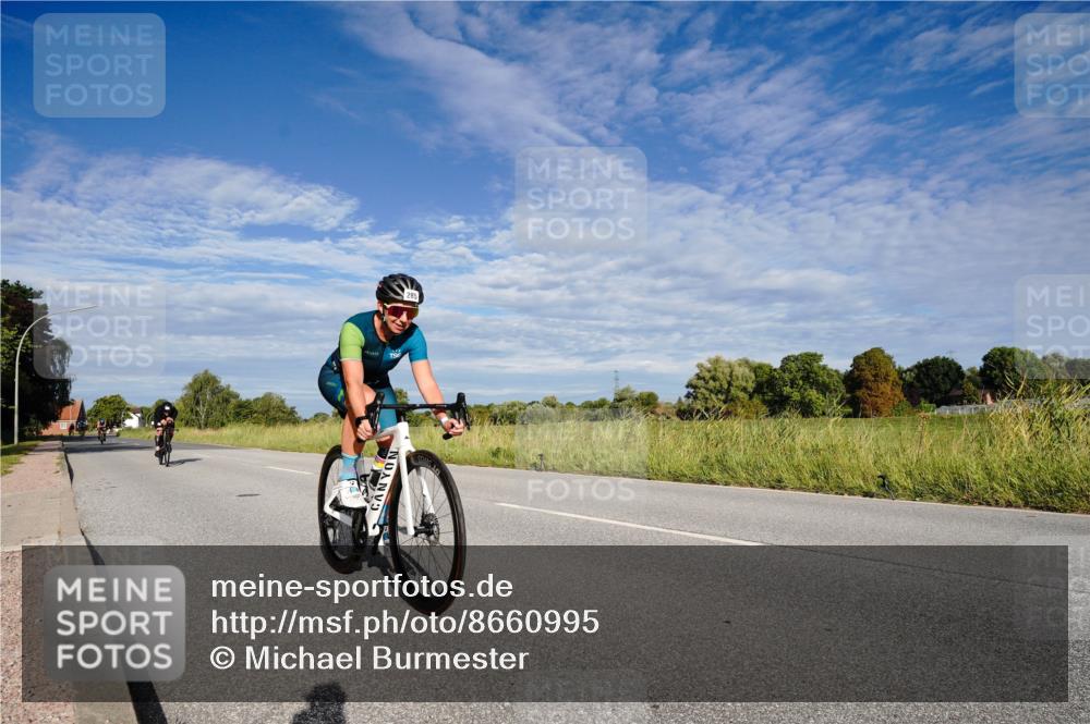 31.08.2025 - Elbe Triathlon Hamburg Michael Burmester http://msf.ph/oto/8660995 31.08.2025 09:00:14 Radfahren 224, 285, 355, 377 meine-sportfotos.de