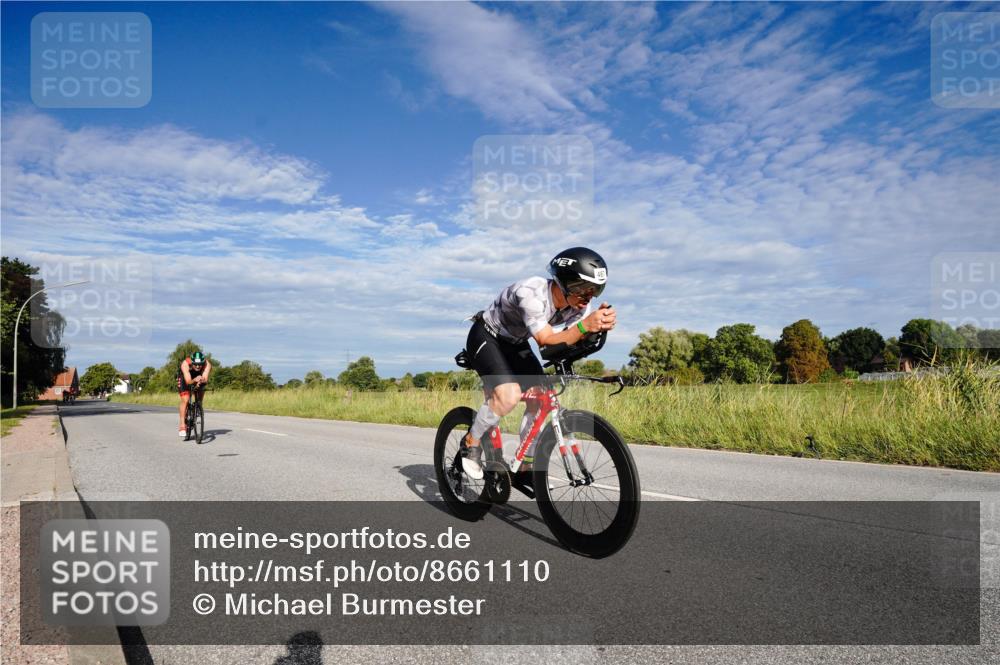 31.08.2025 - Elbe Triathlon Hamburg Michael Burmester http://msf.ph/oto/8661110 31.08.2025 09:02:18 Radfahren 213, 333, 467, 554 meine-sportfotos.de